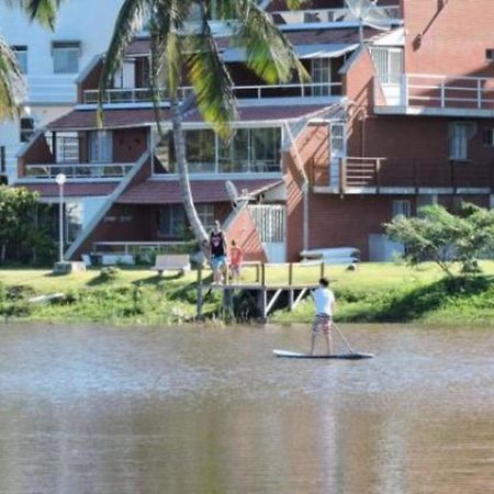 Village Dos Passaros Apartamento กวาราปารี ภายนอก รูปภาพ