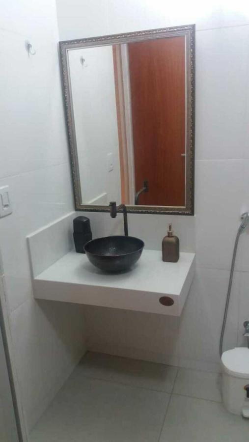 Village Dos Passaros Apartamento กวาราปารี ภายนอก รูปภาพ