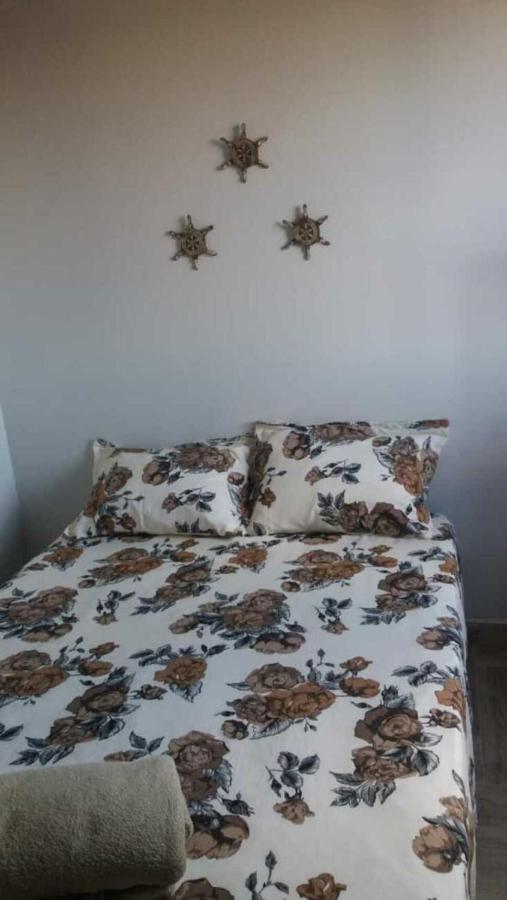 Village Dos Passaros Apartamento กวาราปารี ภายนอก รูปภาพ